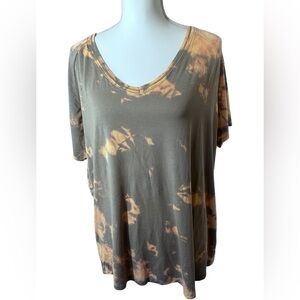 NWOT Nu Vintage top. Retail $50.00